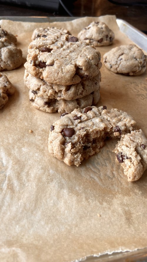 Gluten-Free Peanut Butter Chocolate Chip Cookies